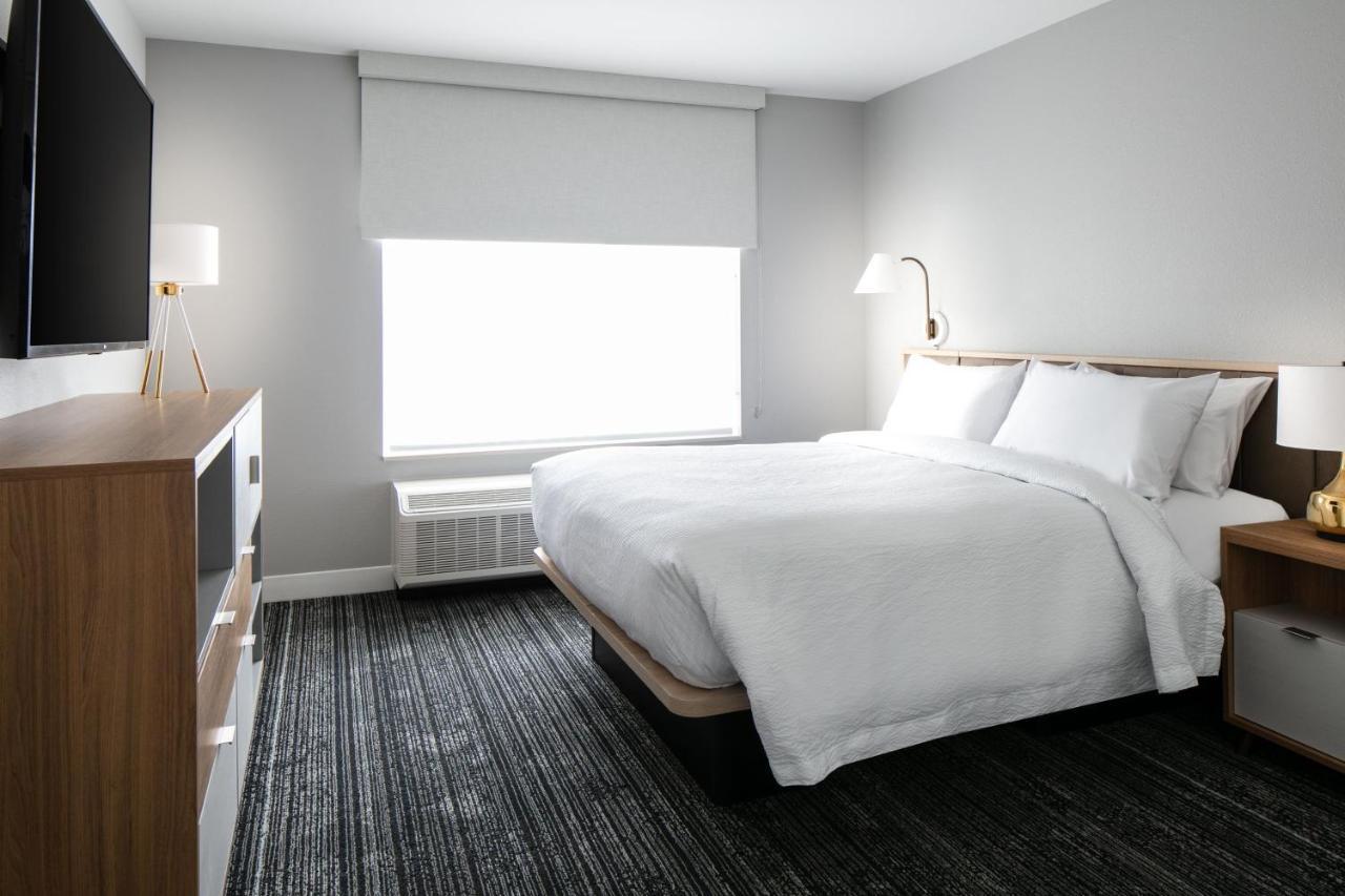 Towneplace Suites By Marriott 奥什科什 外观 照片
